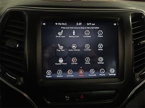 Used 2019 Jeep Cherokee Trailhawk w/ Cold Weather Group image 13