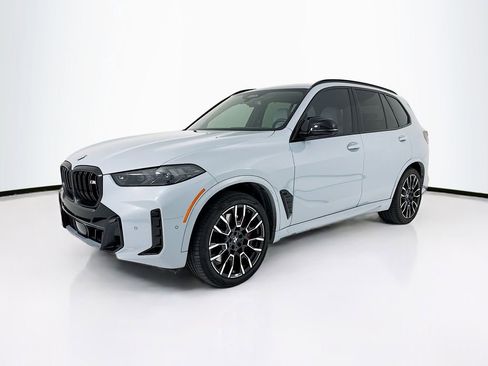 Used 2025 BMW X5 M60i image 1
