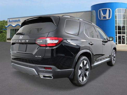 New 2026 Honda Pilot Elite image 5