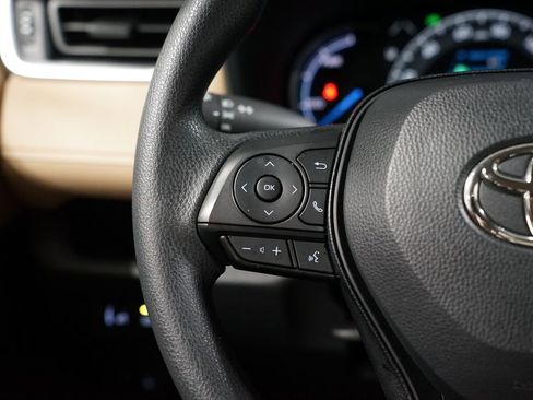 Certified 2025 Toyota RAV4 LE image 14