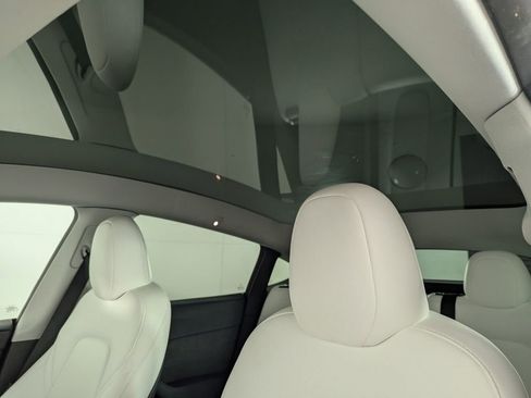 Used 2024 Tesla Model Y Long Range image 21