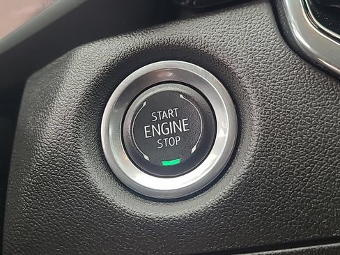 Used 2024 Chevrolet Colorado Trail Boss AWD/4WD image 27