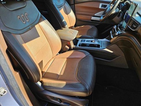 Used 2021 Ford Explorer King Ranch w/ Premium Technology Package image 24