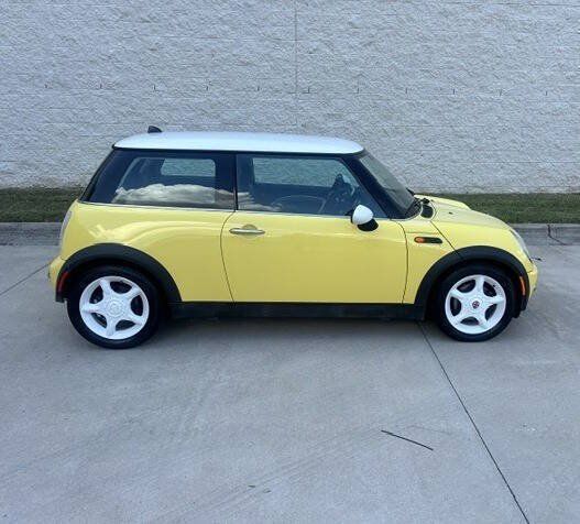 Used 2004 MINI Cooper Hardtop FWD image 21