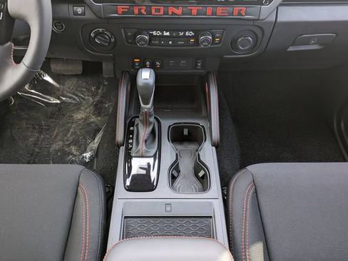 New 2025 Nissan Frontier PRO-4X w/ Pro Convenience Package AWD/4WD image 19
