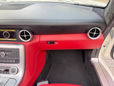 Used 2012 Mercedes-Benz SLS AMG Roadster image 49