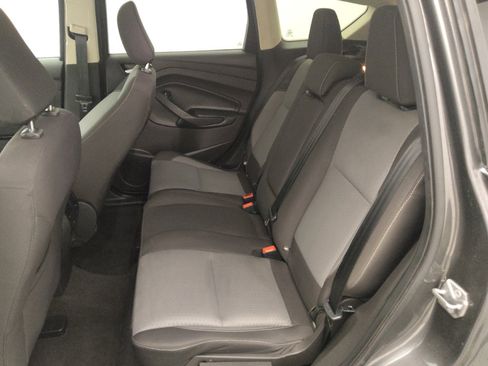Used 2018 Ford Escape SE FWD image 18