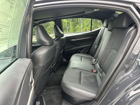 Used 2025 Toyota Camry XSE FWD image 31