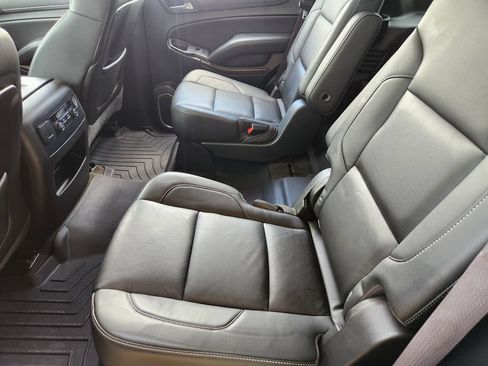 Used 2017 GMC Yukon SLE w/ SLE Value Package RWD image 31
