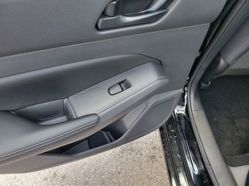 Used 2025 Nissan Altima 2.5 SV w/ SV Premium Package image 12