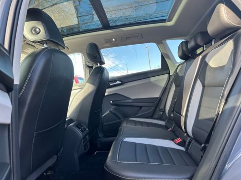 Used 2023 Volkswagen Taos SEL image 14