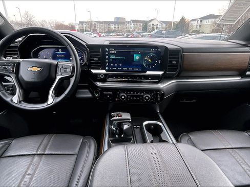 Used 2024 Chevrolet Silverado 1500 High Country w/ Z71 Off-Road Package image 14