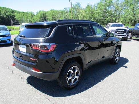 Certified 2022 Jeep Compass Trailhawk w/ Trailhawk Convenience Group AWD/4WD image 5