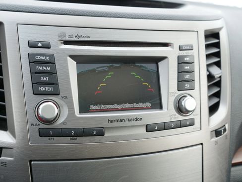 Used 2014 Subaru Outback 2.5i Limited image 27