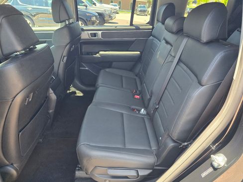 Certified 2024 Hyundai Santa Fe Limited FWD image 11