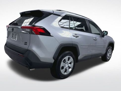 Certified 2021 Toyota RAV4 LE image 9