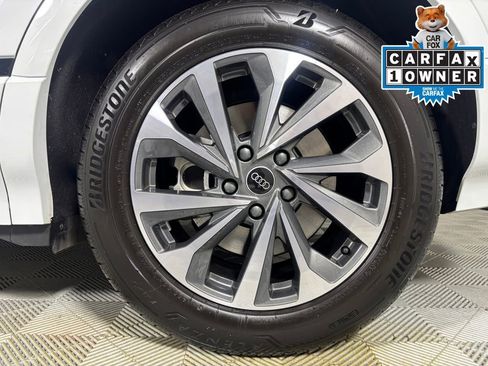 Used 2025 Audi Q6 e-tron Premium w/ Convenience Package image 30