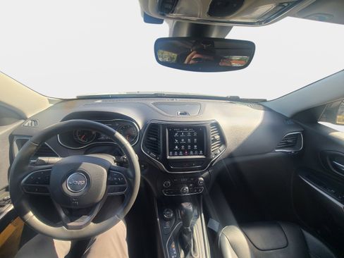 Used 2022 Jeep Cherokee Latitude Lux w/ Sun & Sound Group image 10