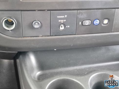 Used 2025 Chevrolet Express 2500 w/ Driver Convenience Package RWD image 18