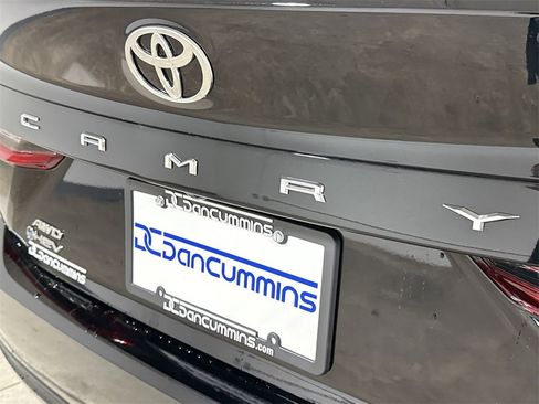 Used 2026 Toyota Camry XLE image 25