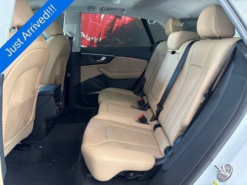 Used 2023 Audi Q8 Premium Plus AWD/4WD image 11