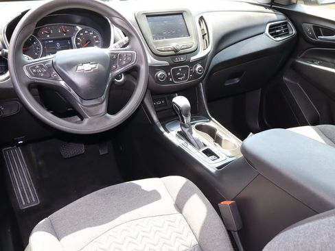 Used 2024 Chevrolet Equinox LT FWD image 4