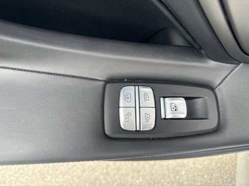 Used 2020 BMW 740i RWD image 33