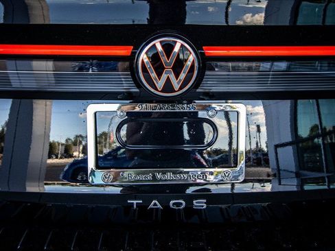 New 2026 Volkswagen Taos S FWD image 15