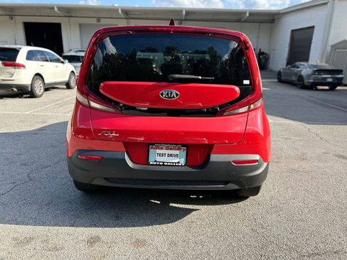 Used 2020 Kia Soul LX image 6
