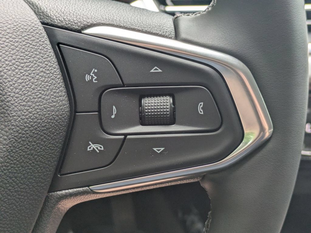 New 2026 Chevrolet Trax LT w/ Driver Confidence Package FWD image 13