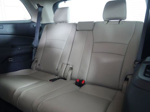 Used 2018 Honda Pilot EX-L image 18