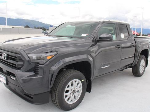 New 2026 Toyota Tacoma SR5 AWD/4WD image 5