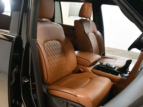 Used 2024 INFINITI QX80 Sensory w/ Cargo Package image 31