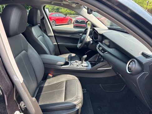 Used 2021 Alfa Romeo Stelvio Sprint w/ Sun & Sound Package AWD/4WD image 32