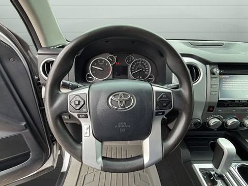 Used 2014 Toyota Tundra SR5 w/ SR5 Upgrade Package image 11