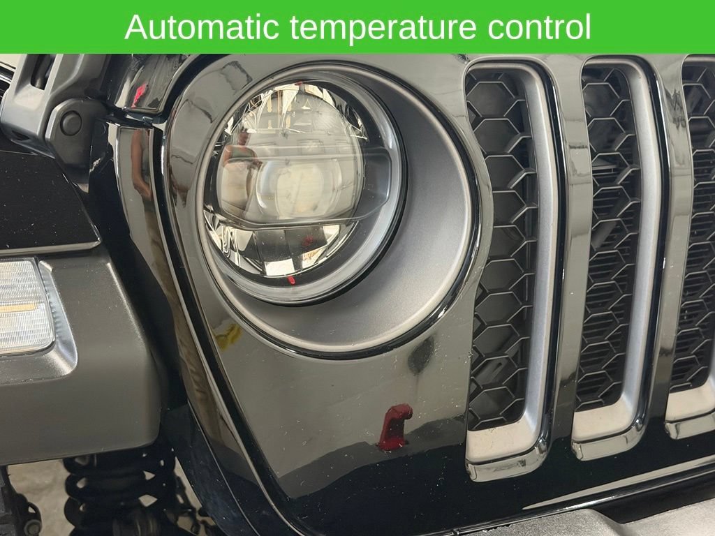 Used 2023 Jeep Gladiator Rubicon w/ LED Lighting Group AWD/4WD image 19