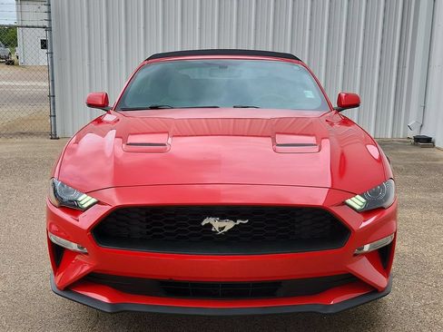 Used 2018 Ford Mustang Premium RWD image 17