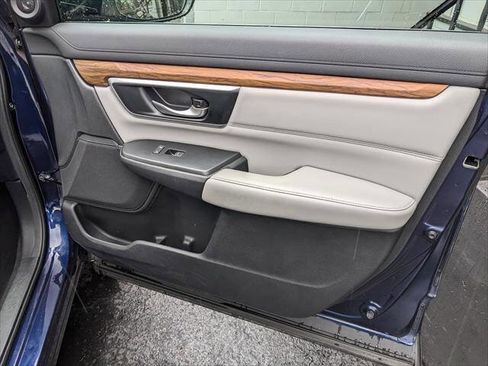 Used 2018 Honda CR-V Touring image 21