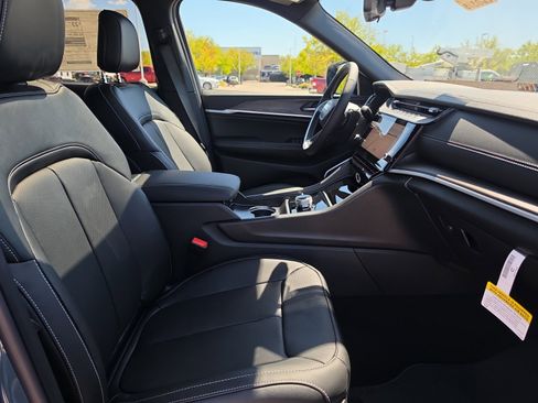 New 2026 Jeep Grand Cherokee Limited AWD/4WD image 30