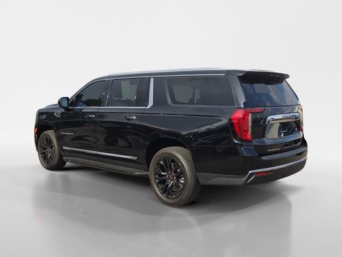 Used 2024 GMC Yukon XL SLT AWD/4WD image 3