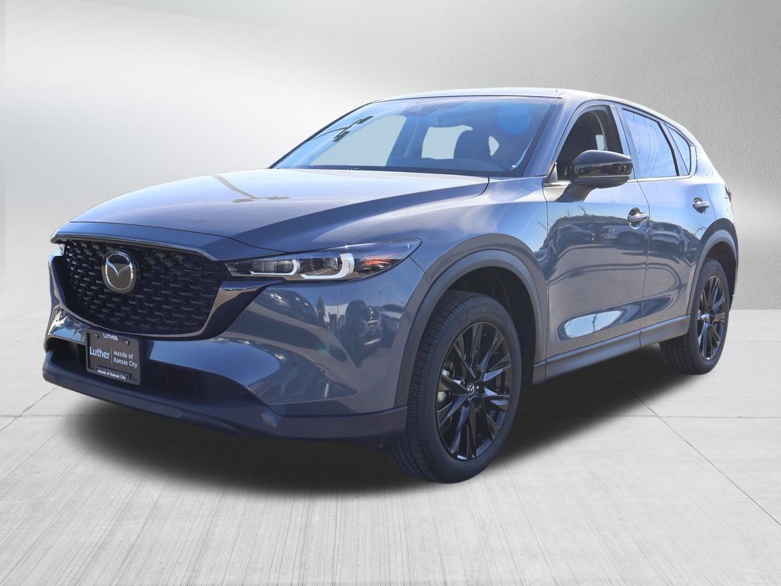 Used 2025 MAZDA CX-5 Carbon Edition AWD/4WD image 3