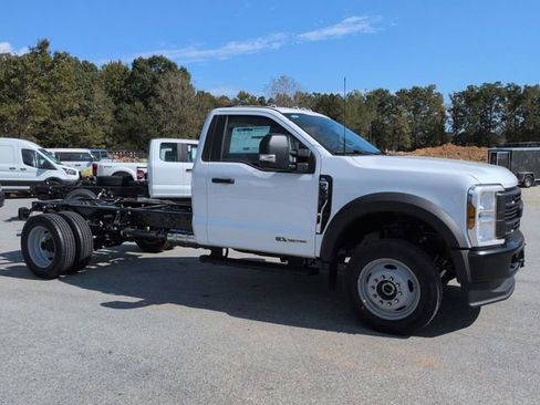 New 2026 Ford F550 XL image 2
