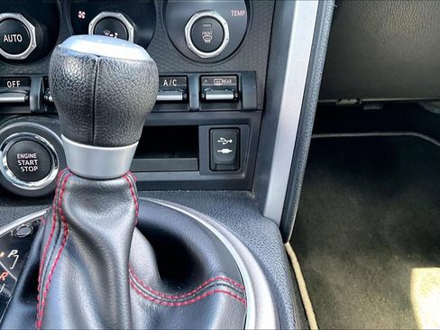 Used 2013 Subaru BRZ Limited RWD image 13