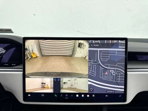 Used 2023 Tesla Model X Plaid image 8