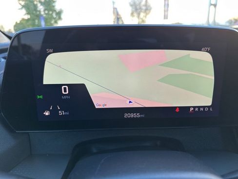 Used 2025 Chevrolet Traverse LT image 34