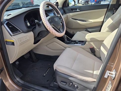 Used 2017 Hyundai Tucson SE image 7
