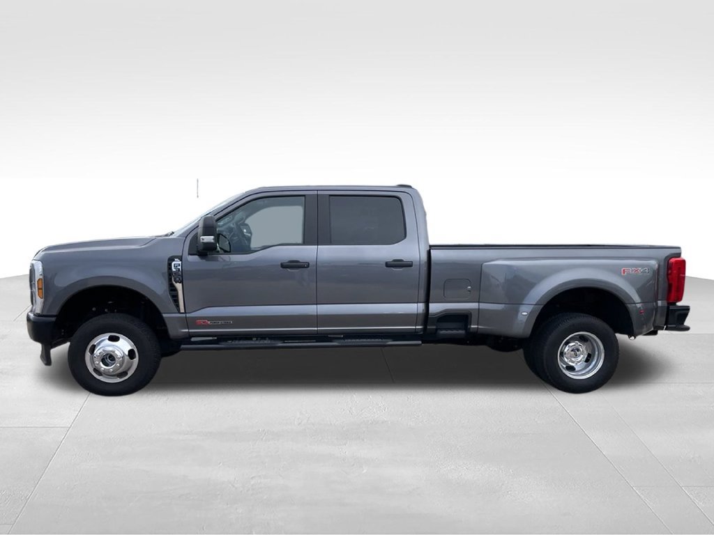 Used 2024 Ford F350 XL AWD/4WD image 27