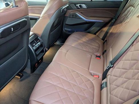 Certified 2024 BMW X5 xDrive40i w/ Premium Package image 19