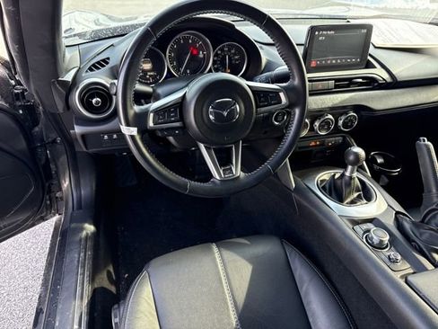 Used 2023 MAZDA MX-5 Miata Grand Touring w/ Weather Package image 12