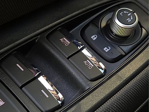 New 2026 Subaru Forester Premium AWD/4WD image 18